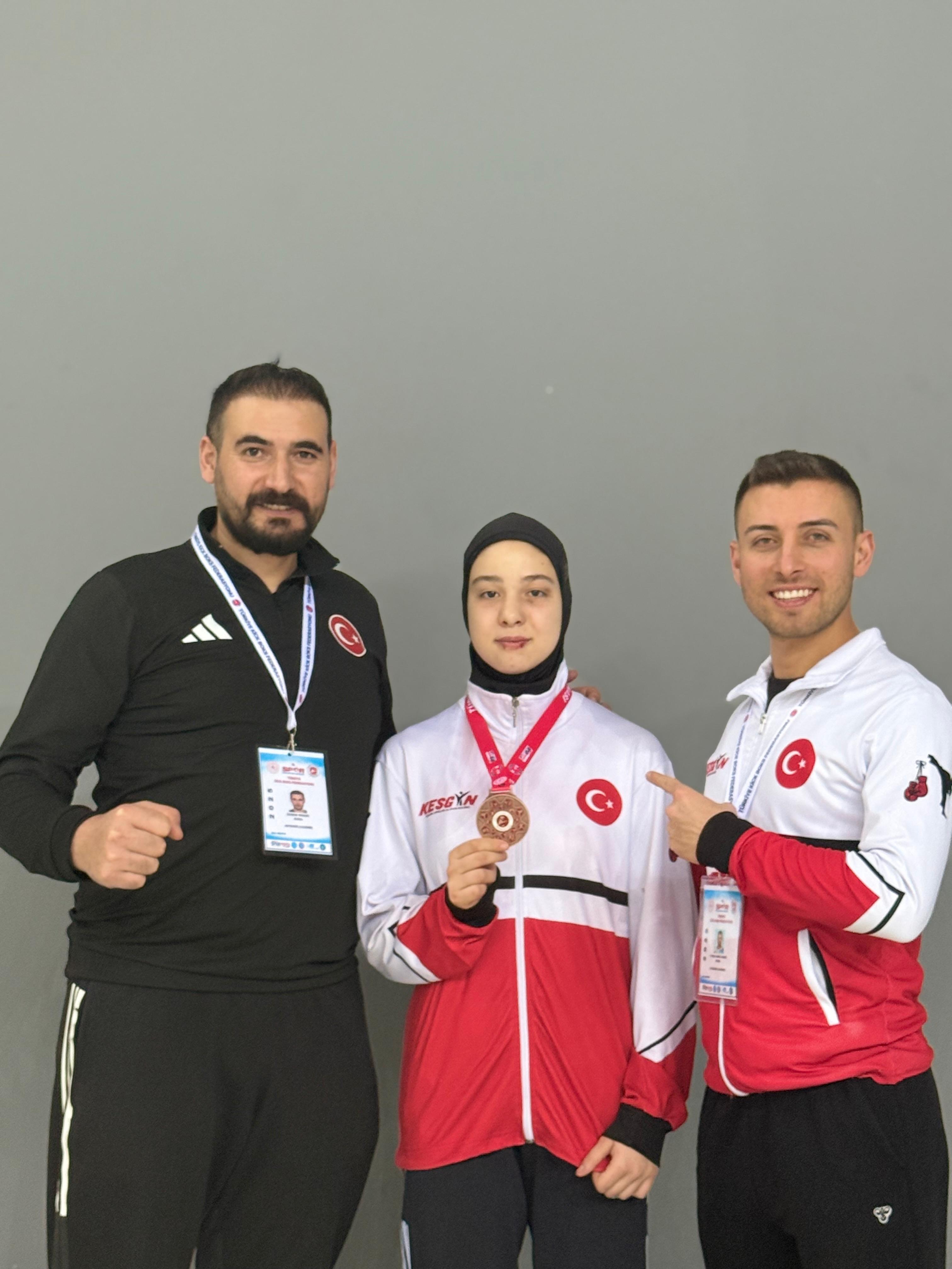 MİLLİ SPORCUMUZ BAHAR KARIŞMAN TÜRKİYE 3.SÜ (25-29 OCAK 2025 ANTALYA)