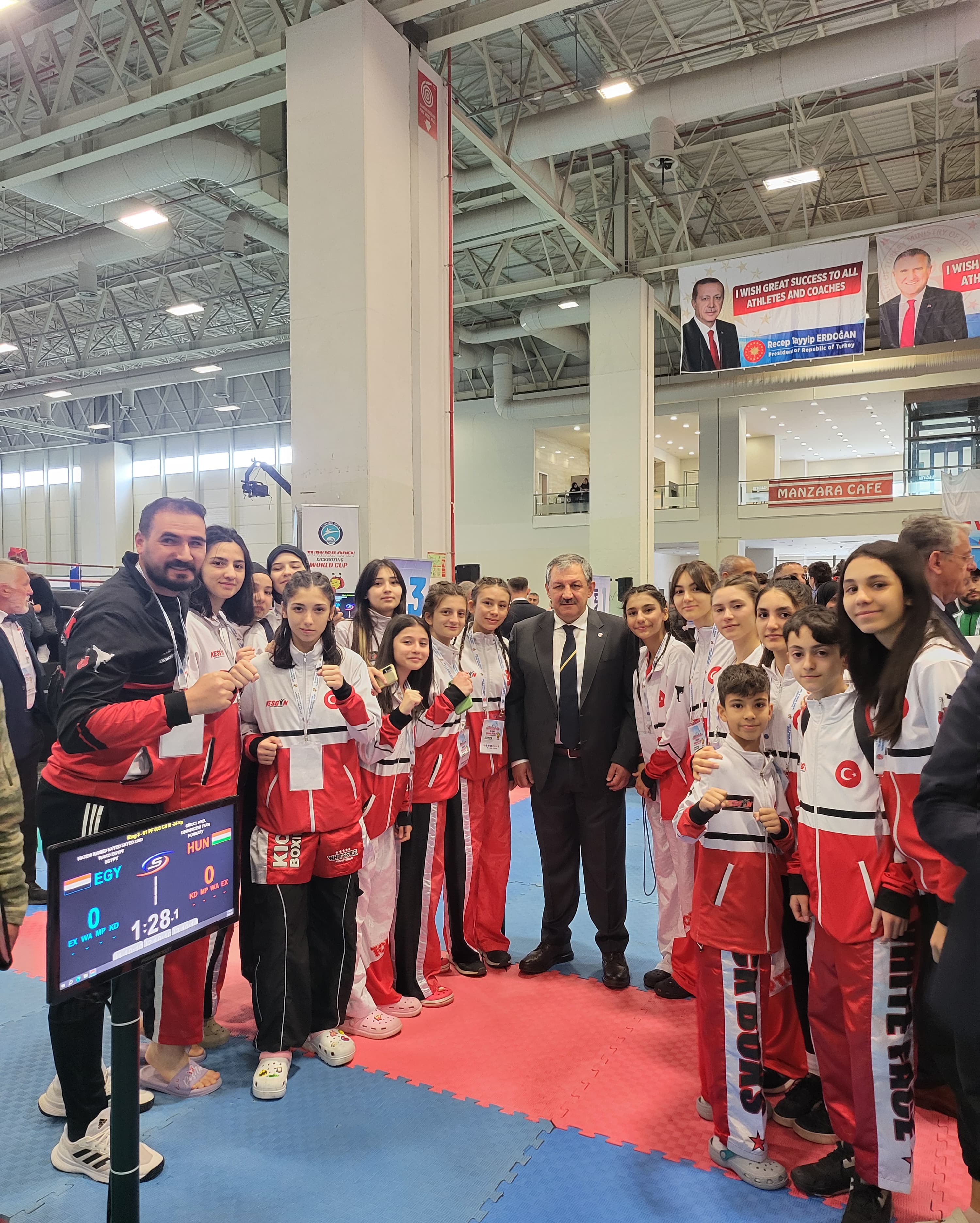 2024 YILI ULUSLARARASI DÜNYA KUPASI VE AKDENİZ ŞAMPİYONASINDA ŞAMPİYON SPORCULARIMIZ BASKANIMIZ SAYIN SALİM KAYICI İLE BERABER MÜSABAKA ÖNCESİ!