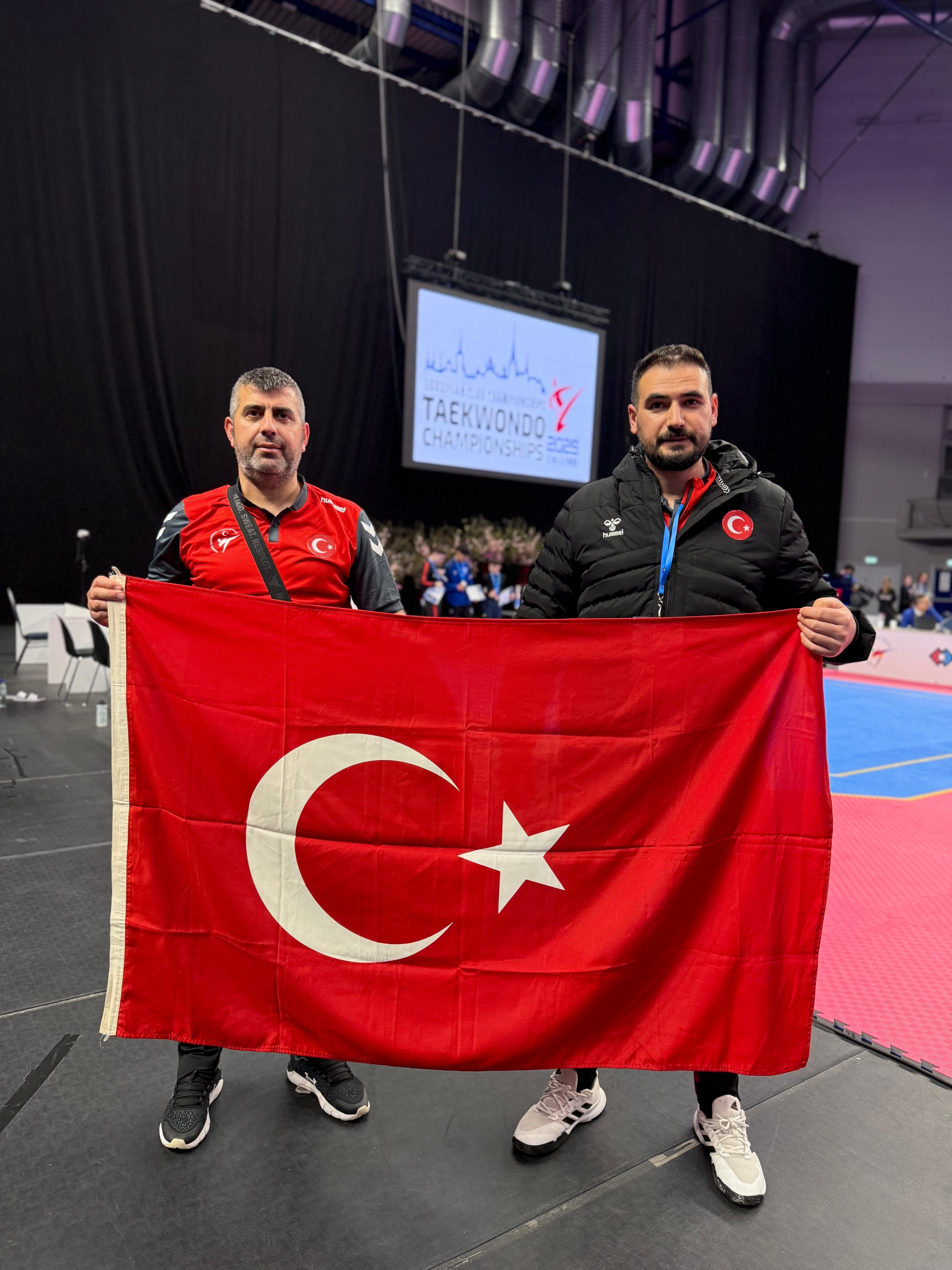MİLLİ TAKIM ANTRENÖRÜMÜZ EKREM KESGİN  ESTONYA'DA -ŞAMPİYON TÜRKİYE- ESTONYA'DA BAYRAĞIMIZ ZİRVEDE! 